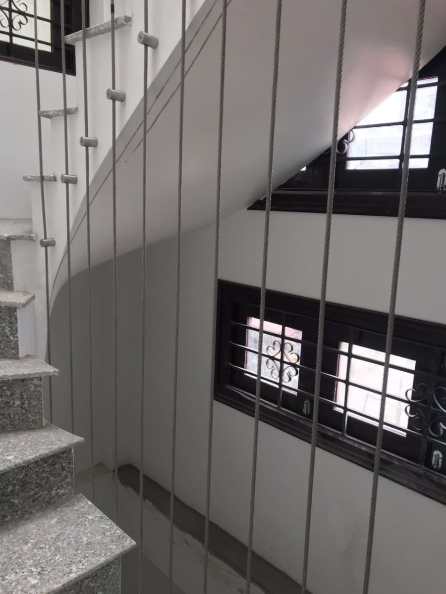 Cầu thang dây cáp